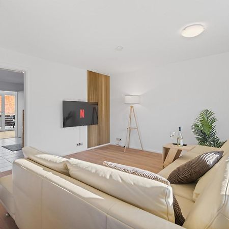 Goldcream Suites - Modern - Netflix - Free Parking Гюнцбург Екстер'єр фото